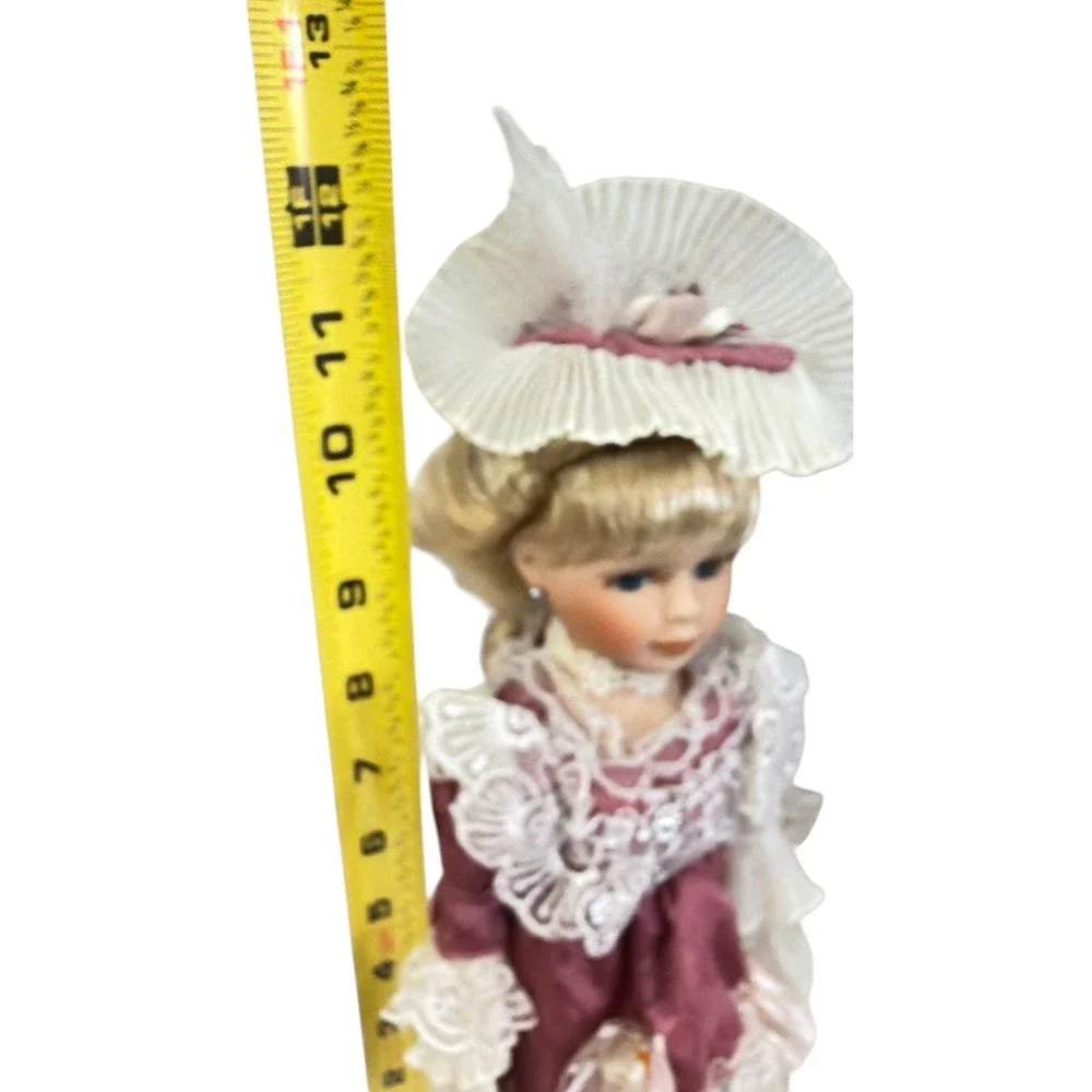 Victoriann Porcelain Doll Collector 11
